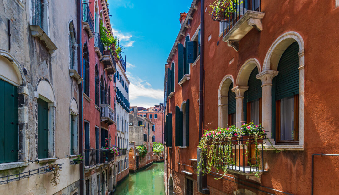 Luxury Villas in Italy