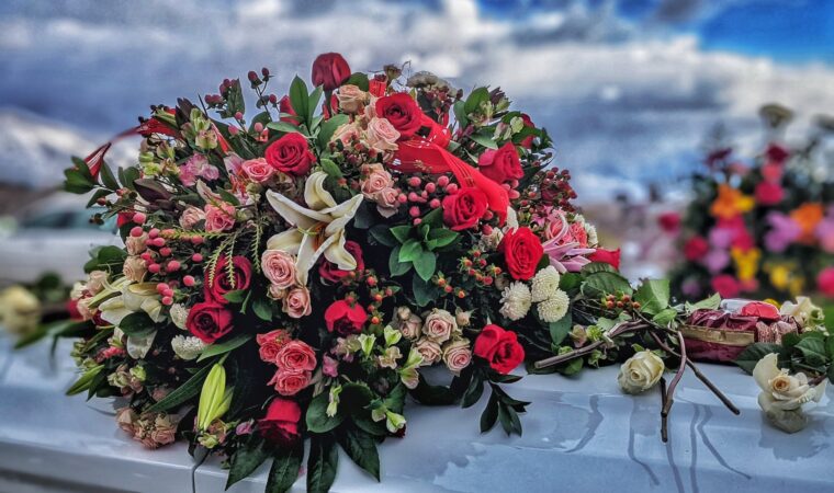 Tips for Planning a Funeral Service That Is Both Personal and Affordable