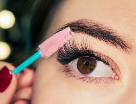 Mastering The Art Of Classic Lashes: How To Create The Perfect Natural Look