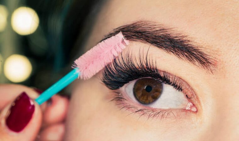 Mastering The Art Of Classic Lashes: How To Create The Perfect Natural Look